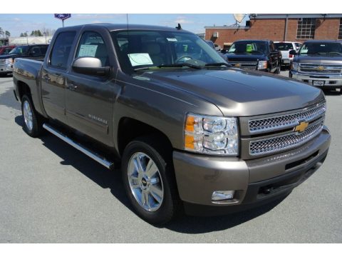 Mocha Steel Metallic Chevrolet Silverado 1500 LTZ Crew Cab 4x4.  Click to enlarge.
