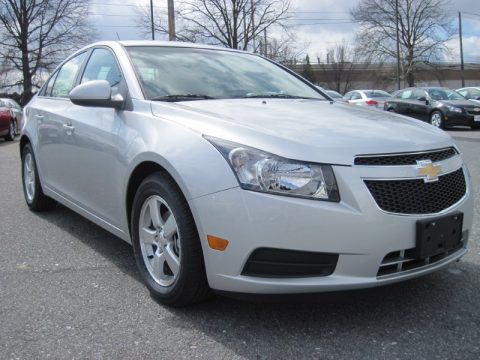 Silver Ice Metallic Chevrolet Cruze LT.  Click to enlarge.