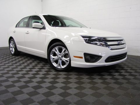 White Suede Ford Fusion SE.  Click to enlarge.