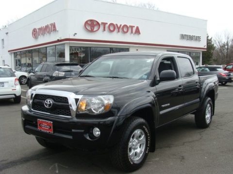 Black Toyota Tacoma V6 TRD Double Cab 4x4.  Click to enlarge.