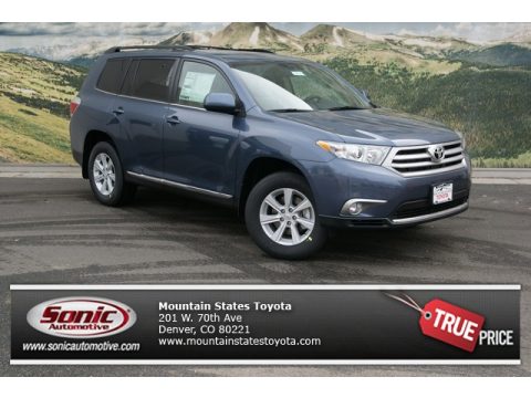 Shoreline Blue Pearl Toyota Highlander V6 4WD.  Click to enlarge.