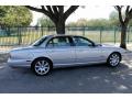 2004 XJ XJ8 #8