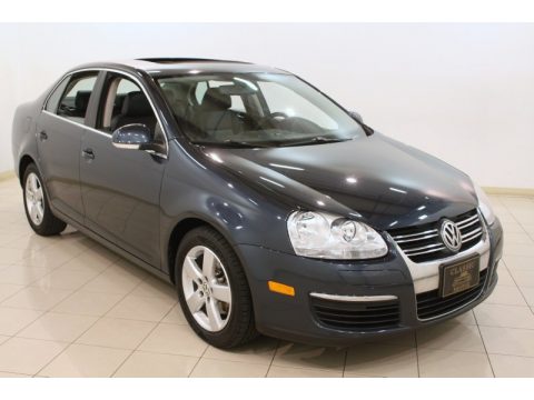 Blue Graphite Metallic Volkswagen Jetta SE Sedan.  Click to enlarge.