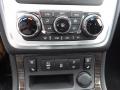 Controls of 2013 GMC Acadia SLT #21