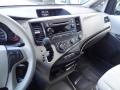 Controls of 2011 Toyota Sienna LE #32 Controls of 2011 Toyota Sienna LE #32