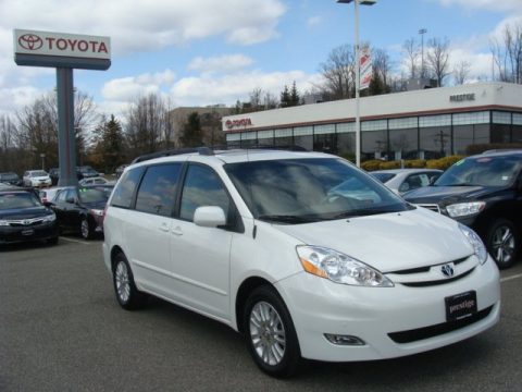 Super White Toyota Sienna XLE. Click to enlarge. Super White Toyota Sienna XLE. Click to enlarge.