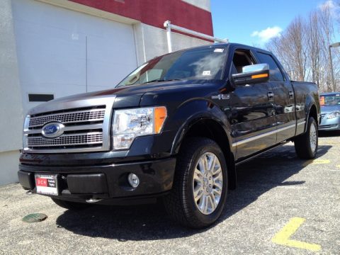 Tuxedo Black Ford F150 Platinum SuperCrew 4x4.  Click to enlarge.