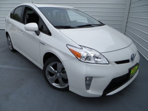 Blizzard White Pearl Toyota Prius Three Hybrid.  Click to enlarge.