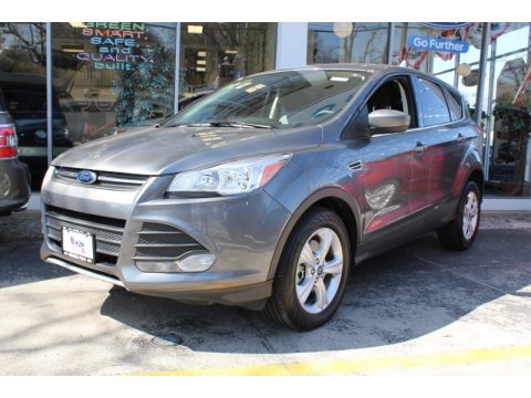 Sterling Gray Metallic Ford Escape SE 1.6L EcoBoost 4WD.  Click to enlarge.