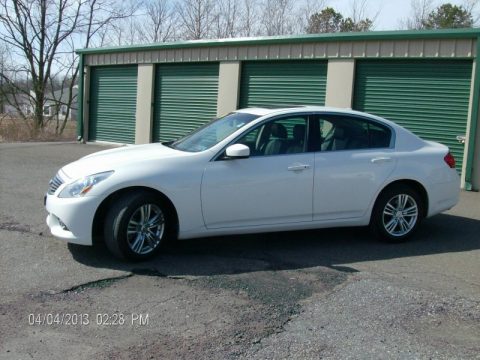 Moonlight White Infiniti G 25 x AWD Sedan.  Click to enlarge.