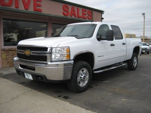 Summit White Chevrolet Silverado 2500HD LT Crew Cab 4x4.  Click to enlarge.