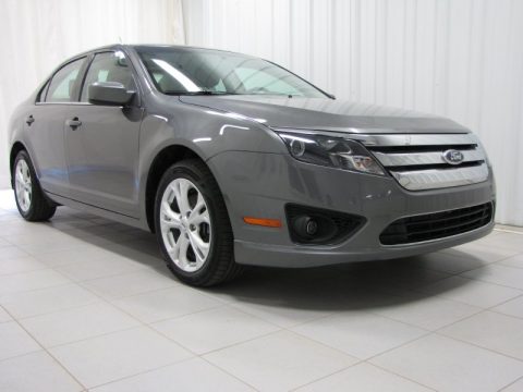 Sterling Grey Metallic Ford Fusion SE.  Click to enlarge.