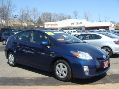 Blue Ribbon Metallic Toyota Prius Hybrid II.  Click to enlarge.