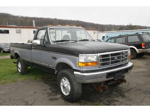 Black Ford F250 XL Regular Cab 4x4.  Click to enlarge.