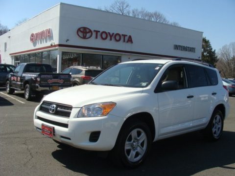Super White Toyota RAV4 I4 4WD.  Click to enlarge.