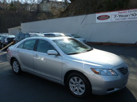 Classic Silver Metallic Toyota Camry Hybrid.  Click to enlarge.