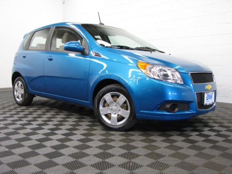Bright Blue Chevrolet Aveo Aveo5 LS.  Click to enlarge.