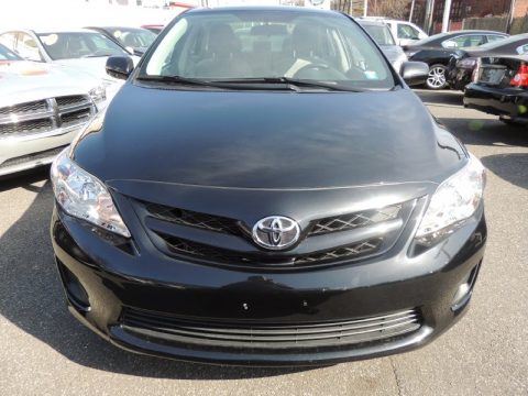 Black Sand Pearl Toyota Corolla LE.  Click to enlarge.