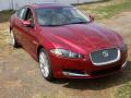 Front 3/4 View of 2013 Jaguar XF 3.0 AWD #3