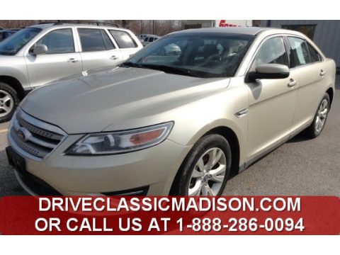 Gold Leaf Metallic Ford Taurus SEL.  Click to enlarge.