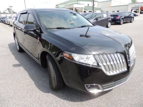 Tuxedo Black Metallic Lincoln MKT AWD.  Click to enlarge.