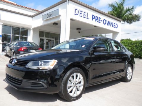 Black Volkswagen Jetta SE Sedan.  Click to enlarge.
