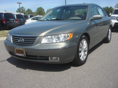 Sage Green Hyundai Azera Limited.  Click to enlarge.