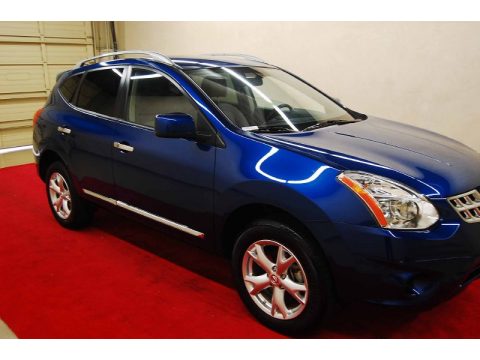 Indigo Blue Metallic Nissan Rogue SV.  Click to enlarge.
