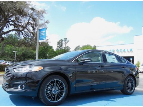 Tuxedo Black Metallic Ford Fusion SE 1.6 EcoBoost.  Click to enlarge.