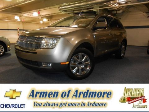 Vapor Silver Metallic Lincoln MKX AWD.  Click to enlarge.