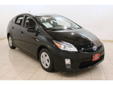 Black Toyota Prius Hybrid III.  Click to enlarge.