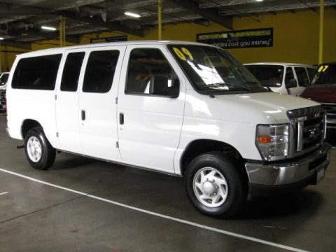Oxford White Ford E Series Van E150 XLT Passenger.  Click to enlarge.