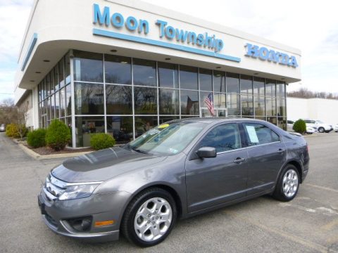 Sterling Grey Metallic Ford Fusion SE.  Click to enlarge.