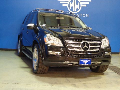 Obsidian Black Metallic Mercedes-Benz GL 550 4Matic.  Click to enlarge.