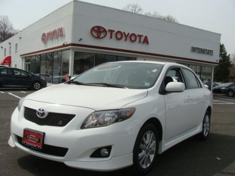 Super White Toyota Corolla S.  Click to enlarge.
