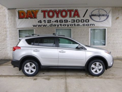 Classic Silver Metallic Toyota RAV4 XLE AWD.  Click to enlarge.