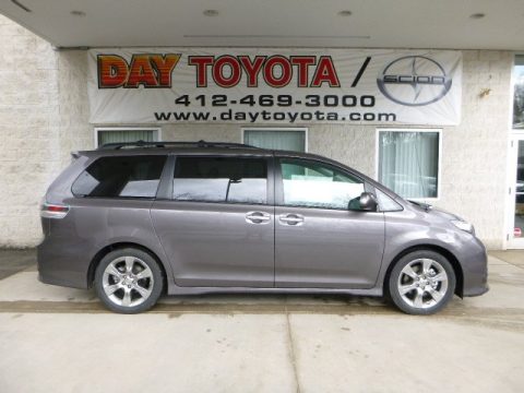 Predawn Gray Mica Toyota Sienna SE.  Click to enlarge.