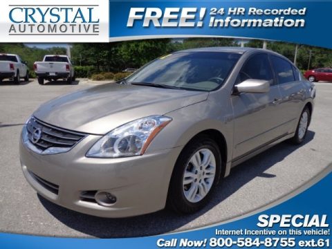 Saharan Stone Nissan Altima 2.5 S.  Click to enlarge.