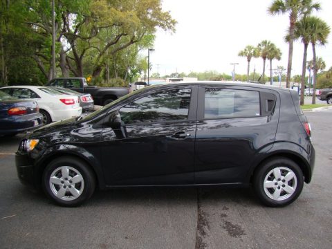 Cyber Gray Metallic Chevrolet Sonic LS Hatch.  Click to enlarge.