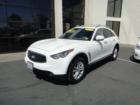 Moonlight White Infiniti FX 35 AWD.  Click to enlarge.