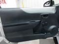 2012 Yaris L 3 Door #9