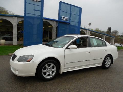 Satin White Pearl Nissan Altima 2.5 SL.  Click to enlarge.