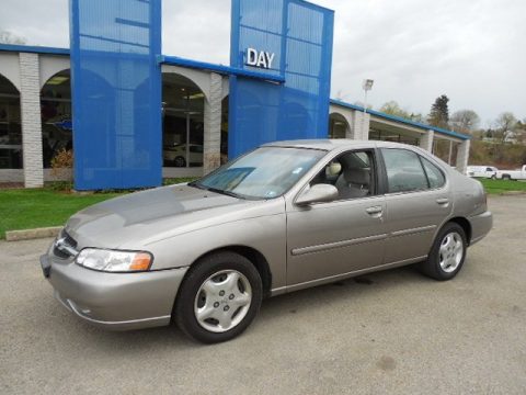 Brushed Pewter Metallic Nissan Altima GXE.  Click to enlarge.