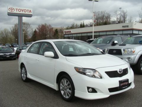 Super White Toyota Corolla S.  Click to enlarge.