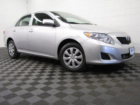 Classic Silver Metallic Toyota Corolla LE.  Click to enlarge.