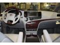 2013 Sienna XLE AWD #9