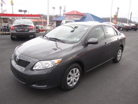 Magnetic Gray Metallic Toyota Corolla LE.  Click to enlarge.