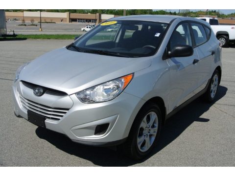 Diamond Silver Hyundai Tucson GLS.  Click to enlarge.