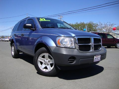 Marine Blue Pearl Dodge Durango SXT.  Click to enlarge.