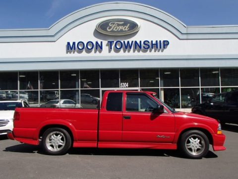 Victory Red Chevrolet S10 Extended Cab Xtreme.  Click to enlarge.